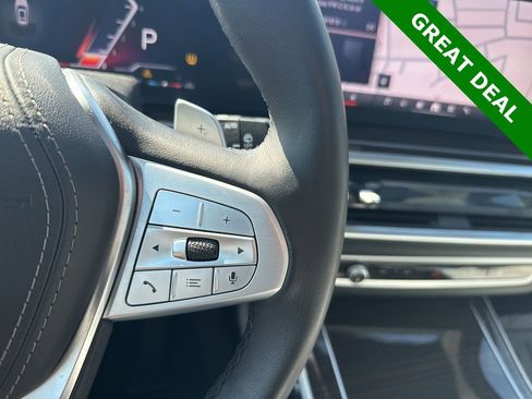 Used 2025 BMW X7 xDrive40i w/ Climate Comfort Package image 26
