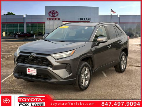 Used 2025 Toyota RAV4 XLE AWD/4WD image 1