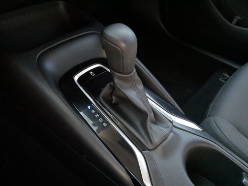 Used 2023 Toyota Corolla LE image 24