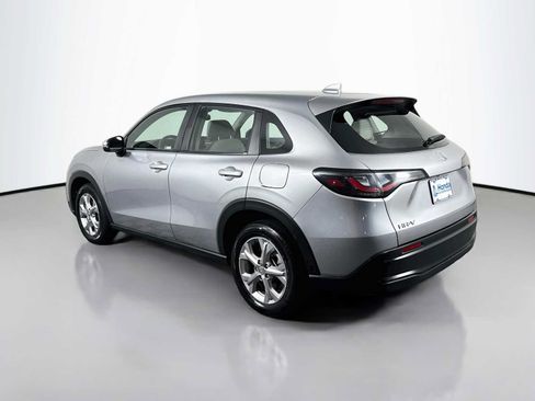 Used 2023 Honda HR-V LX image 3