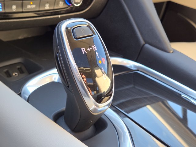 Certified 2019 Buick Enclave Premium FWD image 33