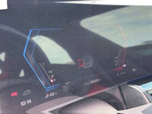 Used 2026 BMW M5 w/ Carbon Package AWD/4WD image 17