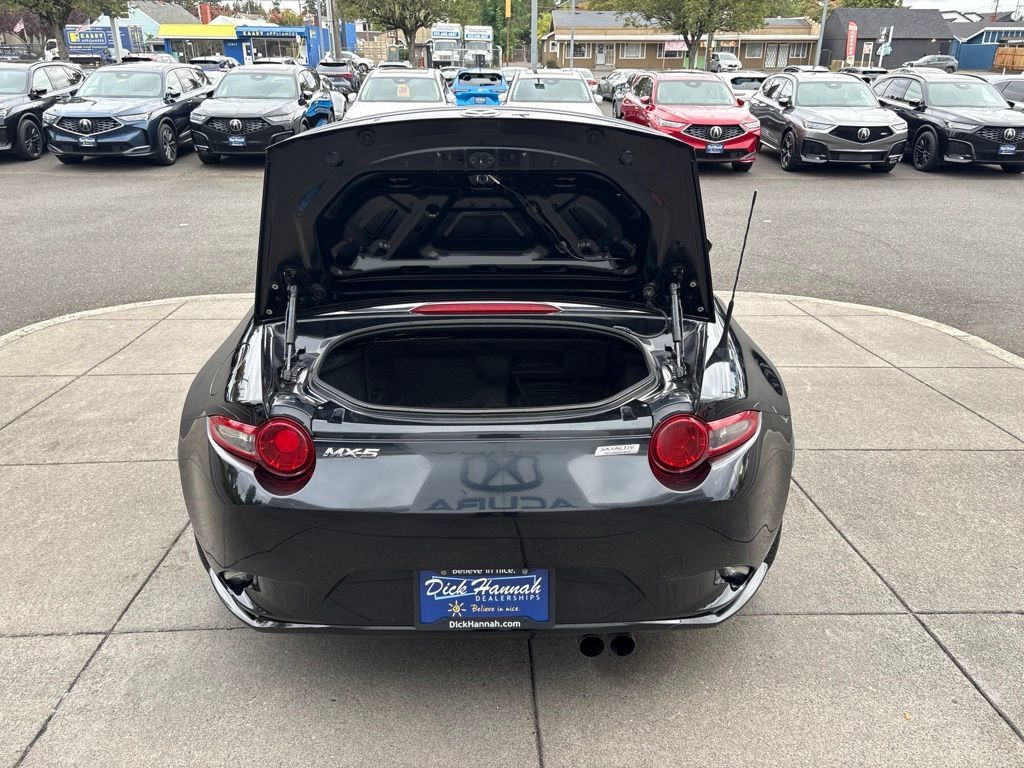 Used 2016 MAZDA MX-5 Miata Club w/ Brembo/BBS Package RWD image 8