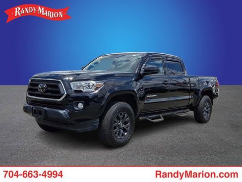 Used 2021 Toyota Tacoma SR5 AWD/4WD image 1