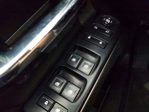 Used 2017 Chevrolet Silverado 2500 LT AWD/4WD image 23