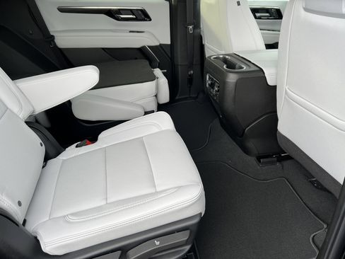 New 2026 Chevrolet Tahoe Premier image 24