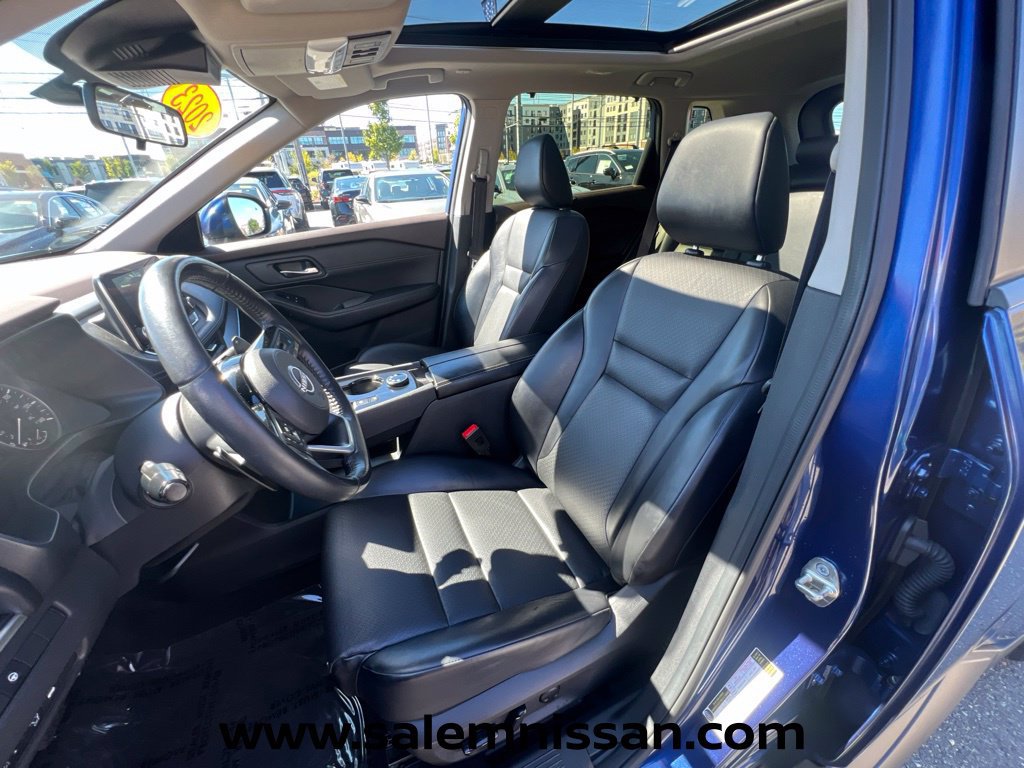 Used 2023 Nissan Rogue SV w/ SV Premium B Package AWD/4WD image 9