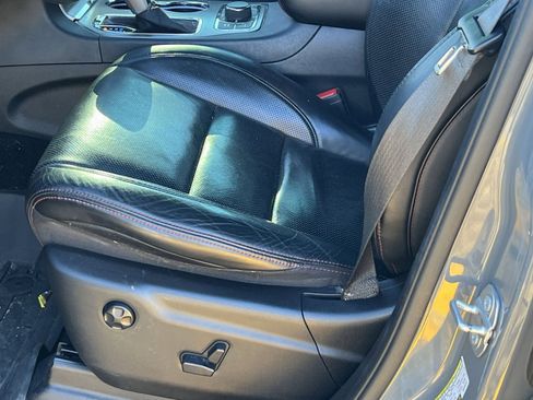 Used 2019 Jeep Grand Cherokee Trailhawk w/ Trailhawk Luxury Group image 14