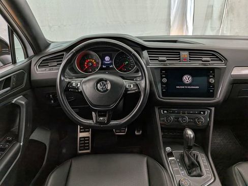 Used 2020 Volkswagen Tiguan SE R-Line AWD/4WD image 25