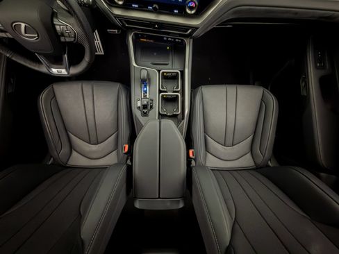 Used 2024 Lexus TX 500h AWD w/ Technology Package image 17
