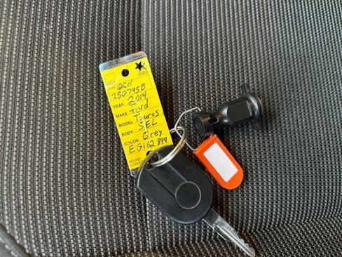 Used 2014 Ford Taurus SEL w/ Equipment Group 201A image 29