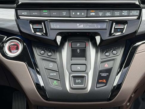 Certified 2026 Honda Odyssey Elite image 15