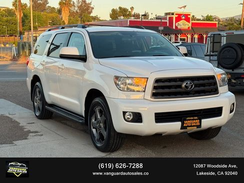 Used 2013 Toyota Sequoia SR5 w/ Sport Appearance Pkg AWD/4WD image 1
