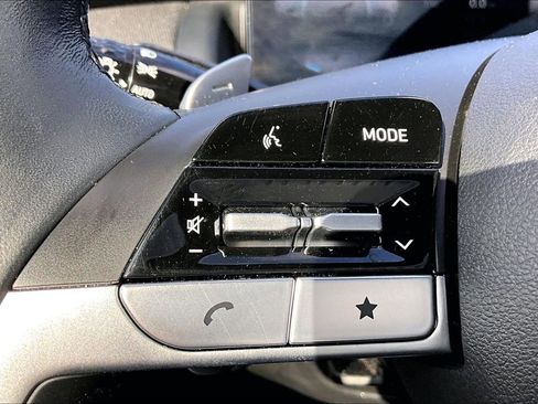 Used 2024 Hyundai Santa Cruz Limited image 26