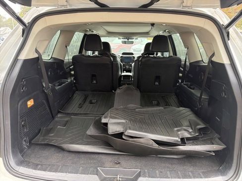 Used 2019 Subaru Ascent Limited image 34