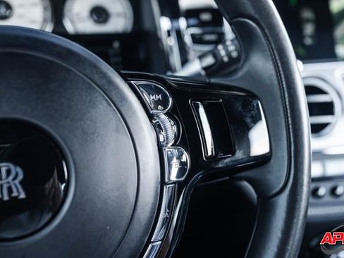 Used 2019 Rolls-Royce Wraith RWD image 75