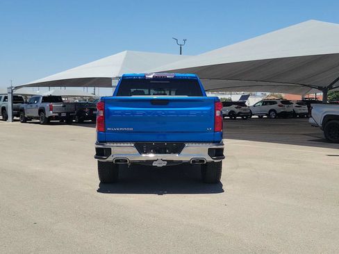 Used 2024 Chevrolet Silverado 1500 LT w/ Z71 Off-Road Package AWD/4WD image 7