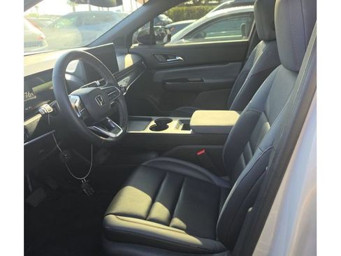 Used 2025 Honda Prologue Elite image 5