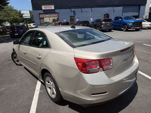 Used 2014 Chevrolet Malibu LS w/ Protection Package FWD image 4