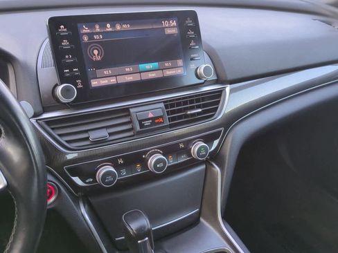 Used 2018 Honda Accord Sport image 26
