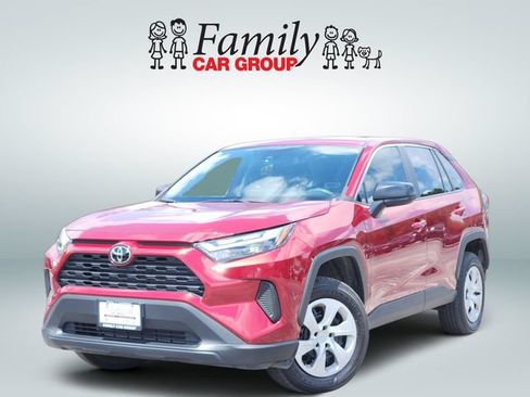 Used 2025 Toyota RAV4 LE FWD image 1