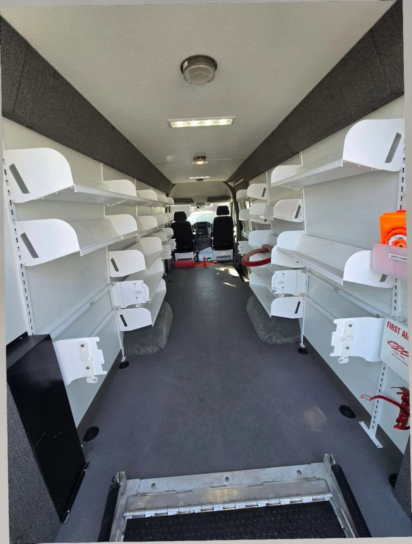 Used 2010 Mercedes-Benz Sprinter 3500 image 21