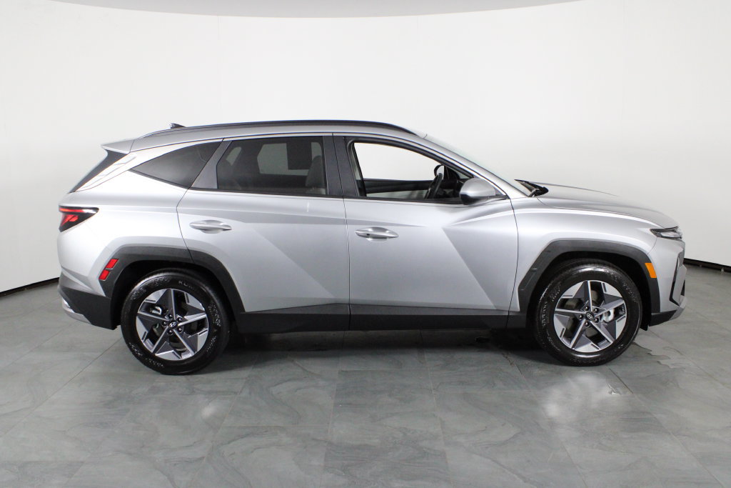 Certified 2026 Hyundai Tucson SEL Plus FWD image 12