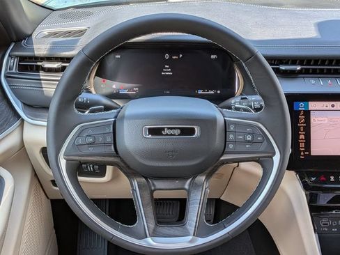 New 2026 Jeep Grand Cherokee Limited AWD/4WD image 19