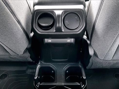 Used 2024 Jeep Wrangler Sport S image 36