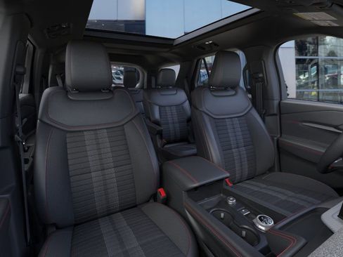 New 2026 Ford Explorer ST-Line w/ ST-Line Street Pack image 10