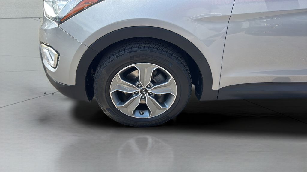 Used 2016 Hyundai Santa Fe SE AWD/4WD image 36