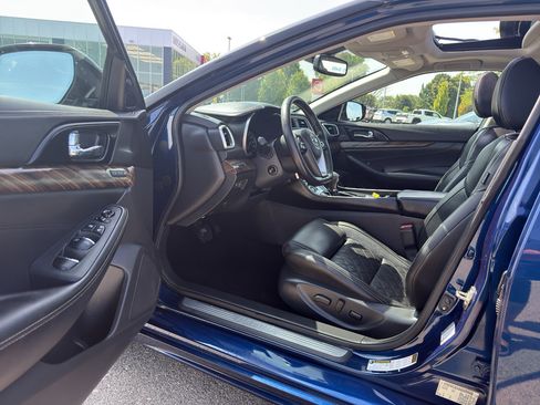Used 2016 Nissan Maxima Platinum FWD image 10