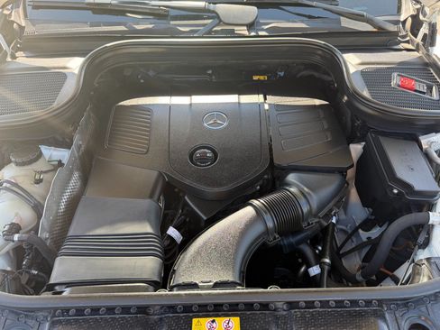 Used 2024 Mercedes-Benz GLE 350 4MATIC image 58