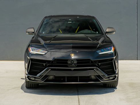 Used 2024 Lamborghini Urus Performante AWD/4WD image 4