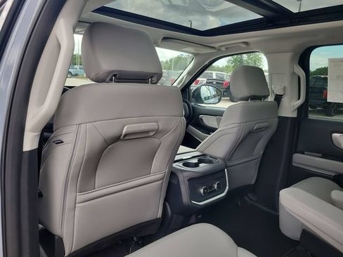 New 2026 Ford Expedition Active RWD image 15