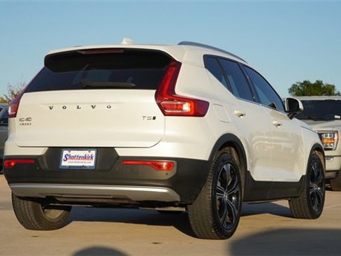 Used 2021 Volvo XC40 T5 Inscription w/ Advanced Package image 8