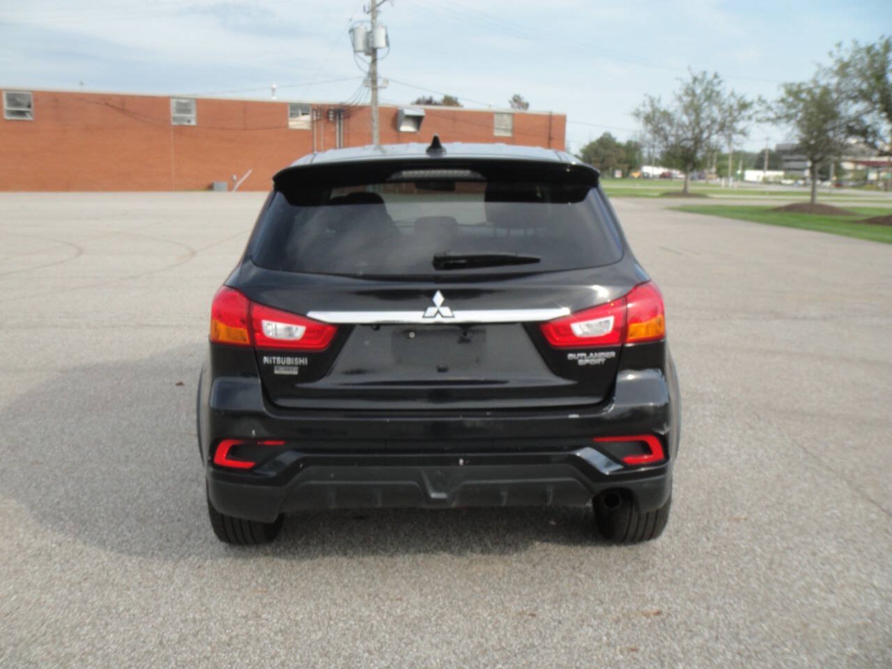 Used 2018 Mitsubishi Outlander Sport LE FWD image 7
