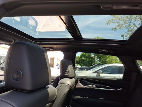 Certified 2023 Cadillac XT5 Premium Luxury AWD/4WD image 17