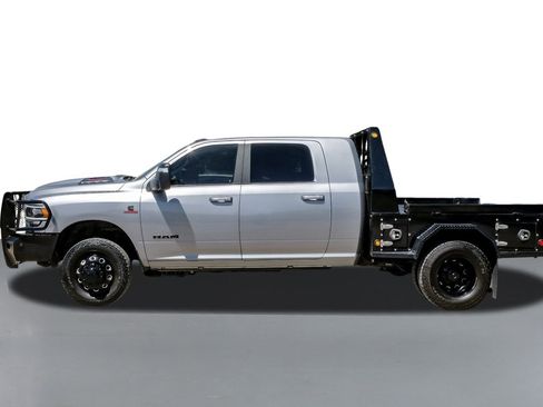 Used 2024 RAM 3500 Laramie w/ Night Edition AWD/4WD image 9