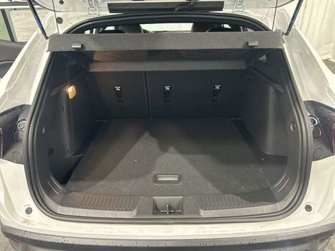 New 2026 Chevrolet Trax RS w/ Sunroof Package image 10