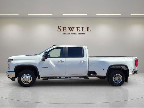Used 2024 Chevrolet Silverado 3500 LT w/ Texas Edition image 2