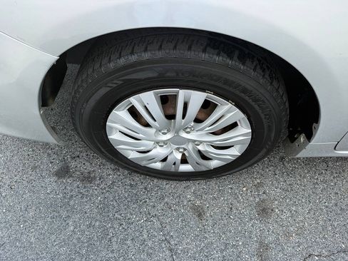 Used 2011 Toyota Corolla LE FWD image 10