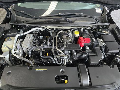 Used 2024 Nissan Sentra SV FWD image 11