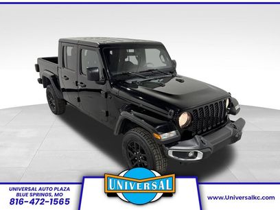Used 2023 Jeep Gladiator Sport