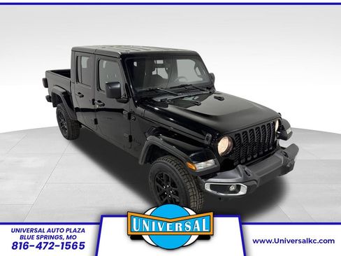Used 2023 Jeep Gladiator Sport AWD/4WD image 1