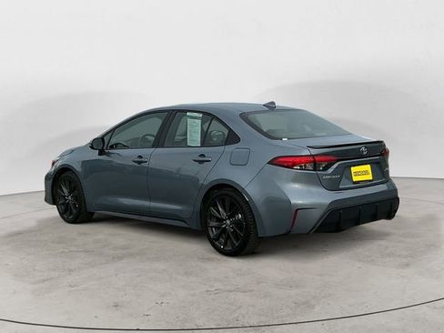 Used 2023 Toyota Corolla XSE FWD image 3