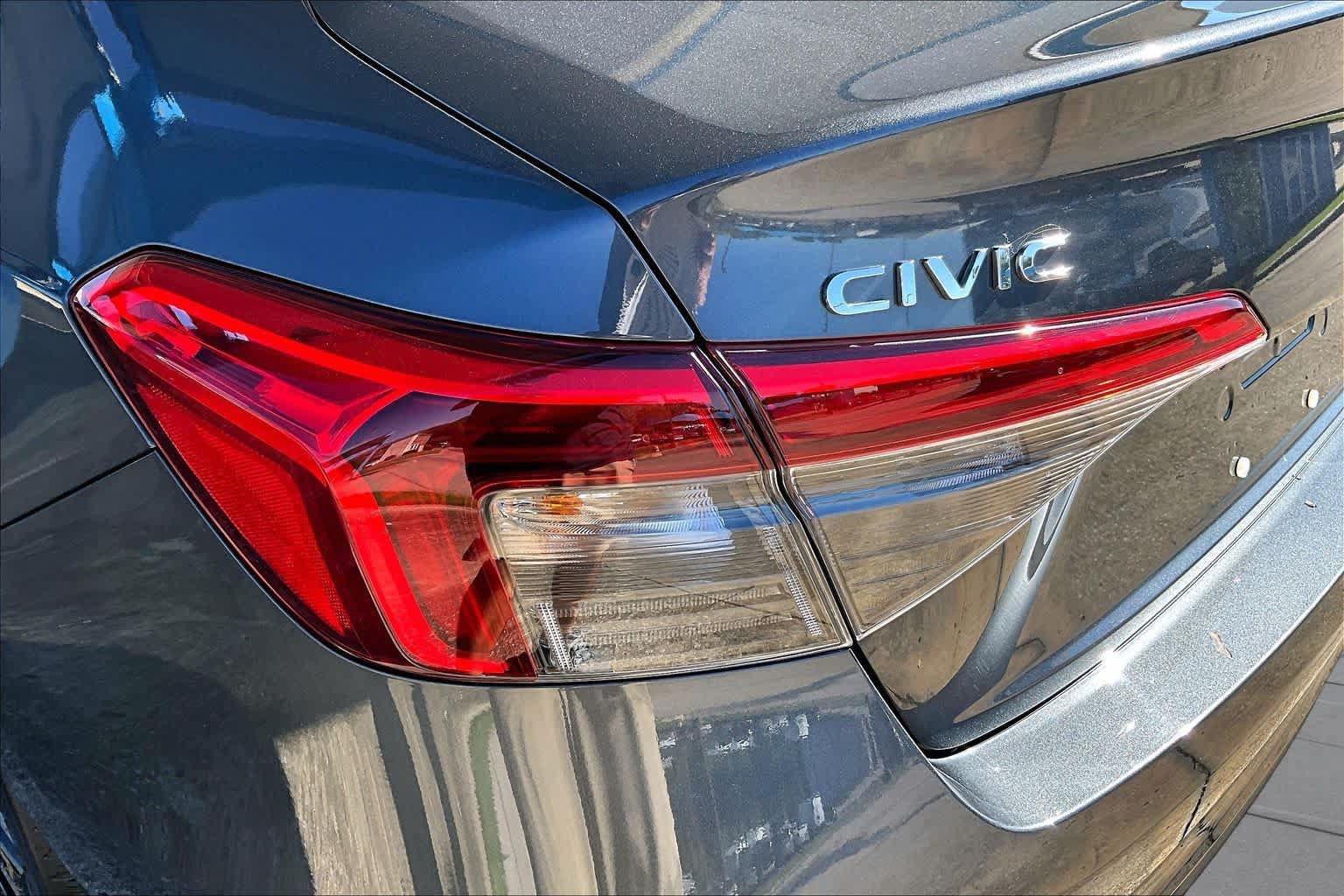Used 2022 Honda Civic EX image 28
