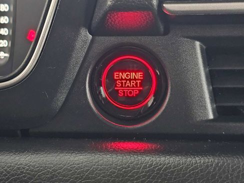 Used 2024 Honda Pilot Elite image 31