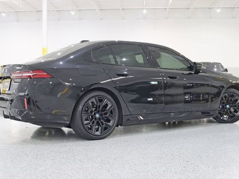 Used 2024 BMW i5 M60 w/ Premium Package AWD/4WD image 10