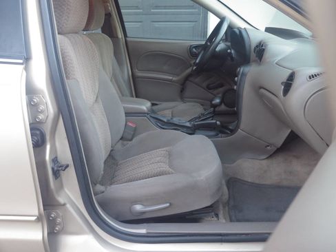 Used 2003 Pontiac Grand Am SE image 12